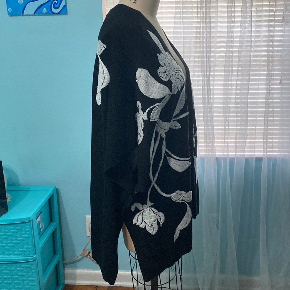 Chico’s Embroidered Ruana - Picture 5 of 8